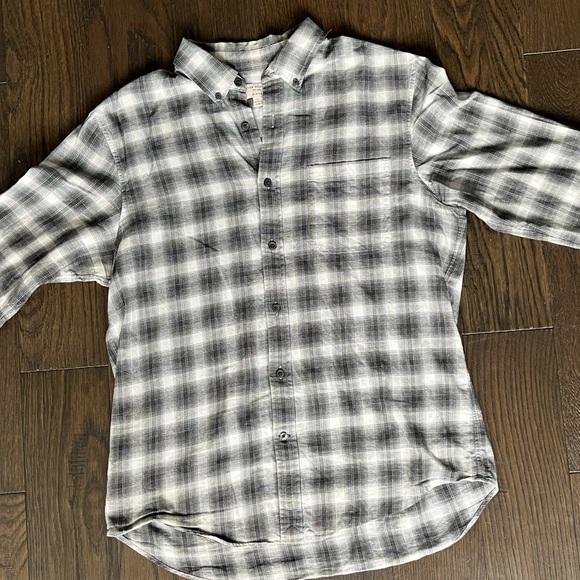 Club Monaco button up collared long sleeve plaid shirt, size large - Picture 4 of 4